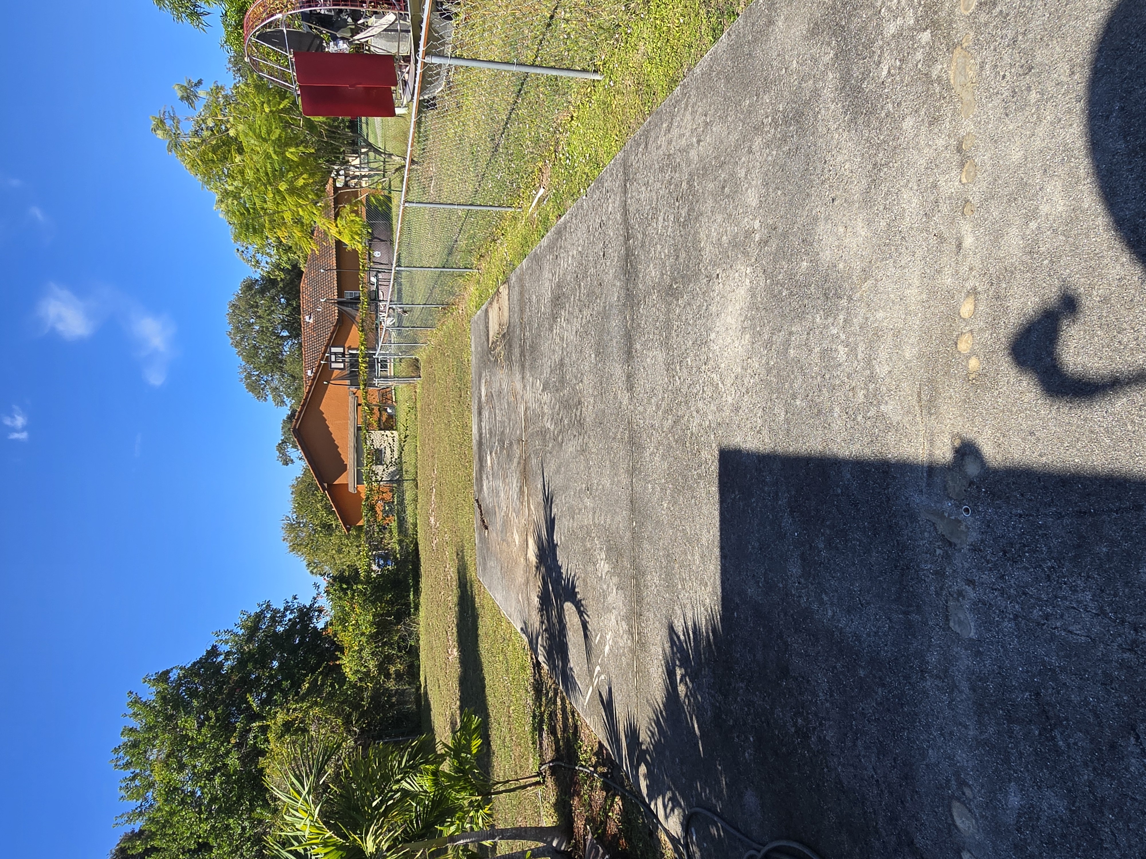 pressure washing in Port LaBelle Fort Myers befire the work was done