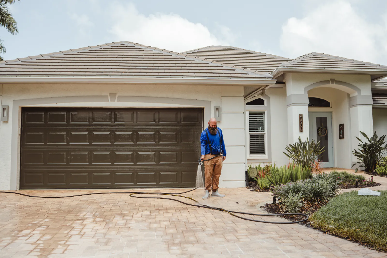 Paver Driveway and Walkway Cleaning and Sealing